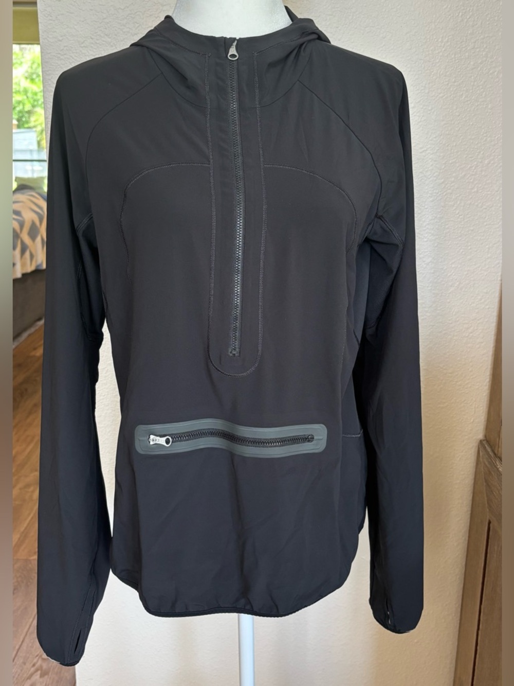 Lululemon Black 1/2 Zip Pullover Jacket Size 8